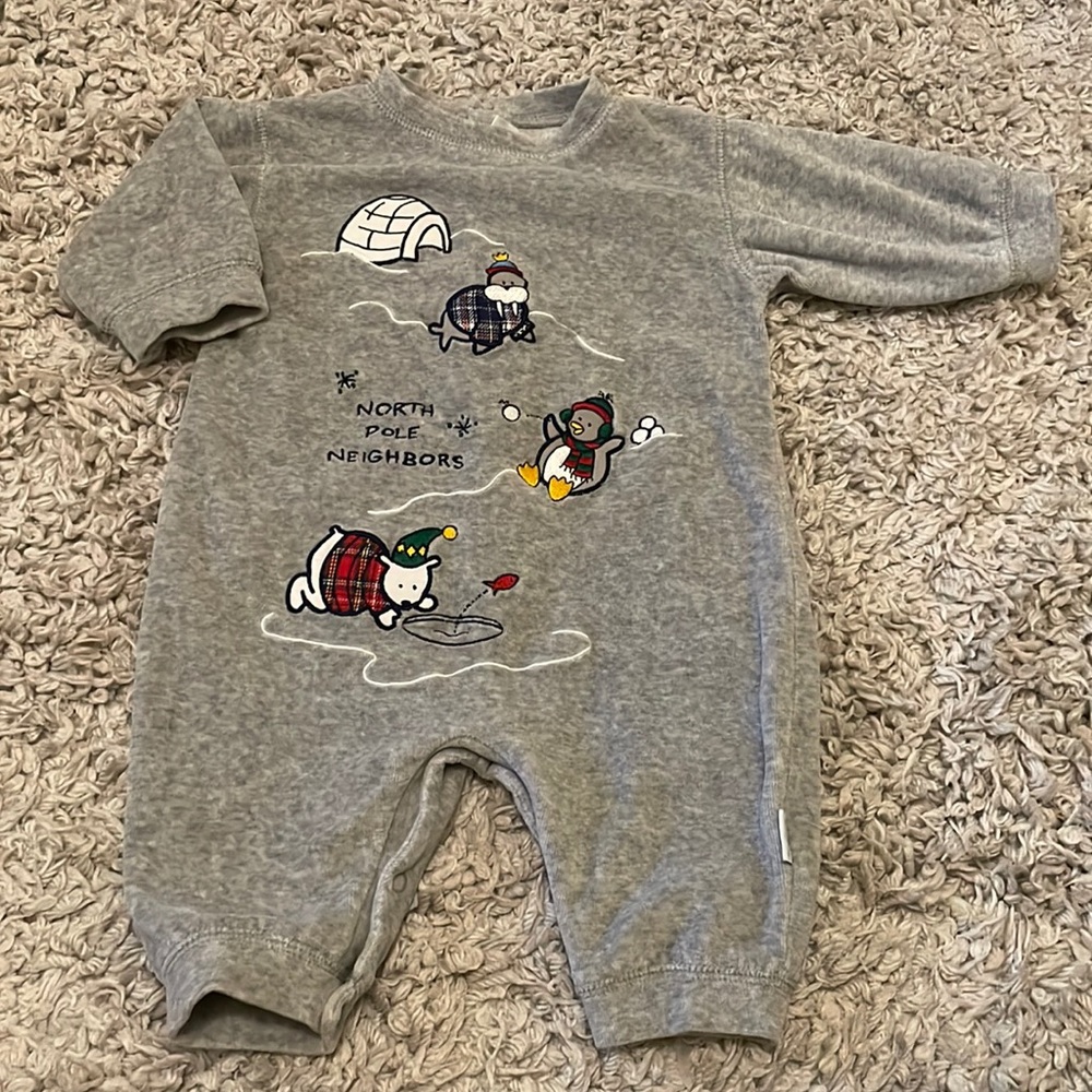 Vintage First Moments “North Pole Neighbors” Romper, Size 3-6 Months